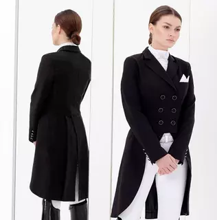 Dlouhý závodní frak Dorothee