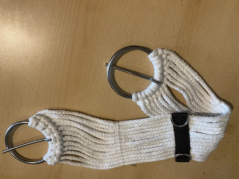 Provázkový westernový podbřišník Lakota