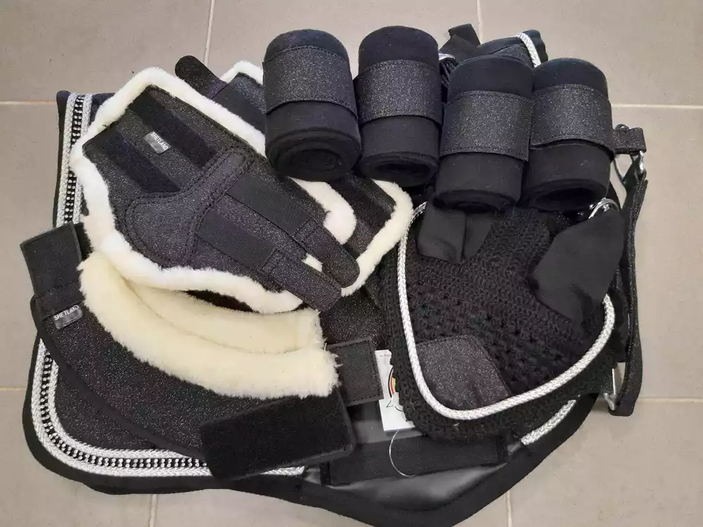 ZÁVODNÍ SET NA KONĚ Perfect Match