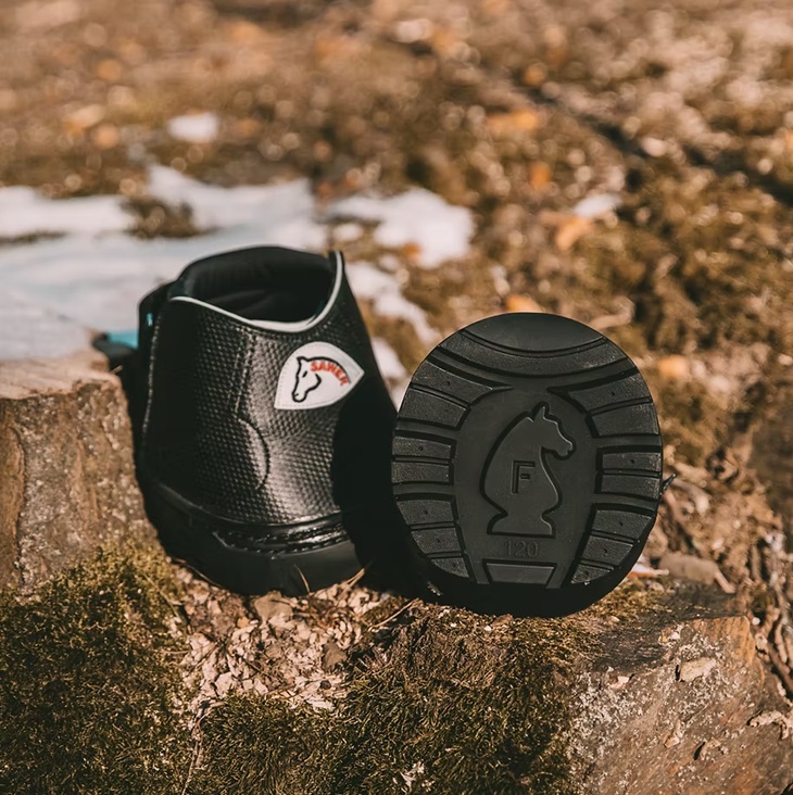 ZKUŠEBNÍ Boty pro koně SAWER Master na přední Slim FS130 