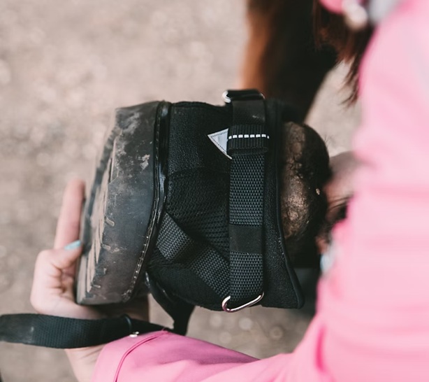 ZKUŠEBNÍ Boty pro koně SAWER Master na přední Slim FS130 