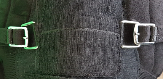 Bezkostrové sedlo AMR Liberty + podbřišník a třmenové řemeny