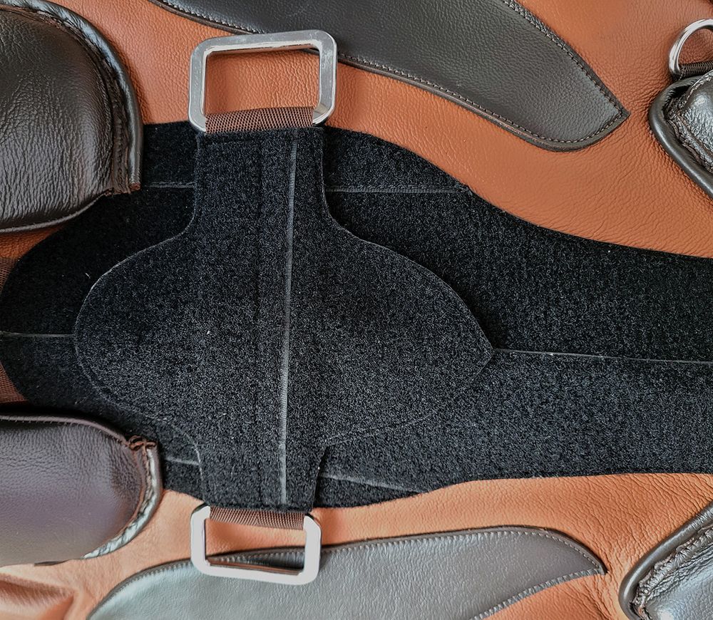 Bezkostrové drezurní sedlo AMR Leeds